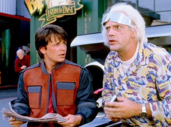 Cine Clube exibe "De Volta Para o Futuro 2" nesta quarta-feira