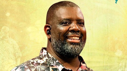 Péricles apresenta show ao vivo no "Música na Band" desta sexta-feira