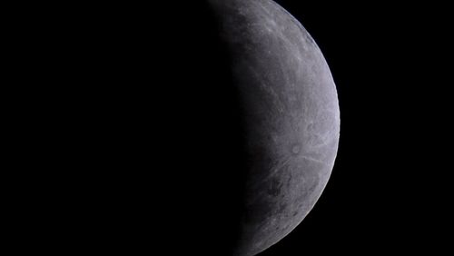 Nasa anuncia programa para levar primeira mulher à Lua em 2024
