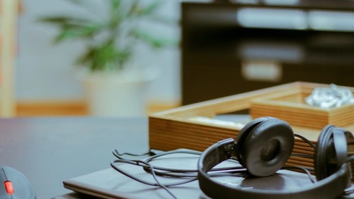 Parece, mas não é: computadores já conseguem imitar vozes