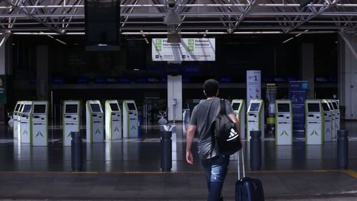 Governo libera entrada de estrangeiros em todos os aeroportos do país