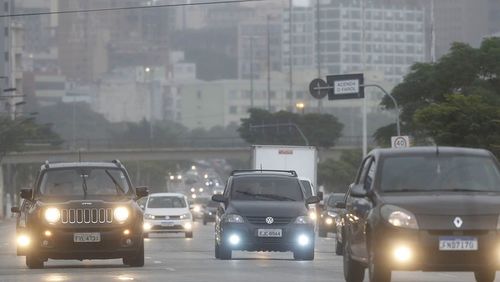 Venda de carros usados sobe 10% em um mês no Brasil