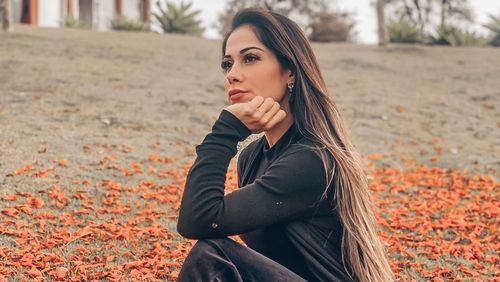 Mayra Cardi presenteia funcionário com um apartamento