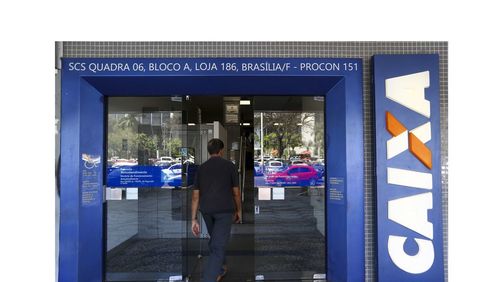 Caixa paga abono salarial para nascidos em janeiro e fevereiro