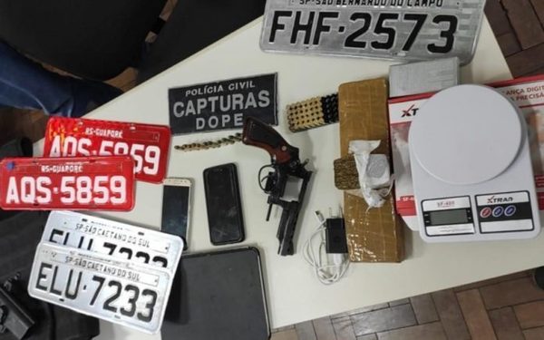Suspeitos de envolvimento em roubos de cargas de medicamentos são presos durante operação policial