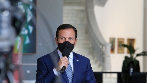 Doria diz que SP comprará 40 milhões de doses de vacinas da Pfizer e Sputnik V
