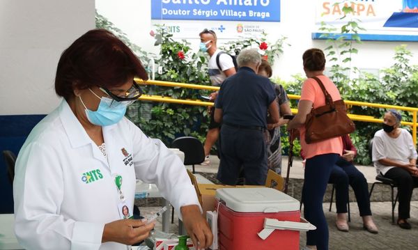 Idosos a partir de 67 anos serão vacinados em 14 de abril em SP