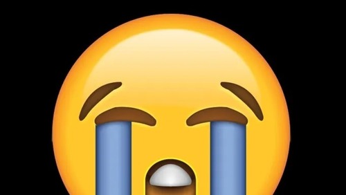 Emoji de choro supera carinha feliz e se torna o mais usado do Twitter
