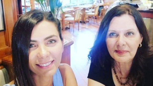 Mãe de Letícia Datena tem alta da UTI