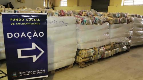 ACIRP doa duas mil cestas básicas ao Fundo Social de Solidariedade