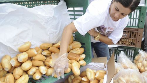 Preço do pão francês deverá ser fixado próximo ao balcão de venda