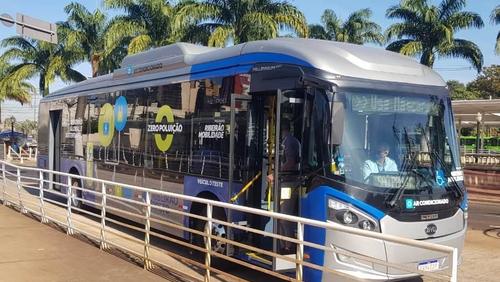 Ônibus elétrico faz 1º teste em linha do Ribeirão Verde