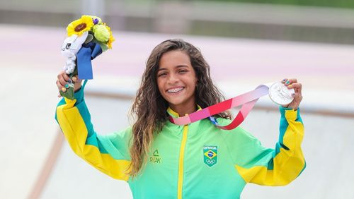 Rayssa Leal, a Fadinha, fatura prata no skate street em Tóquio 2020