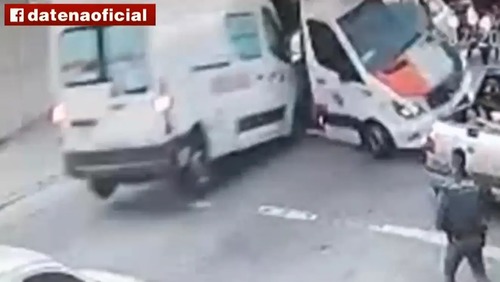 Paciente em surto rouba ambulância e avança sobre unidade da PM