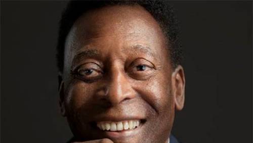 Com problema na laringe, Pelé é internado em unidade semi-intensiva