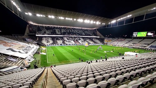 Governo de SP anuncia retorno de torcida aos estádios a partir de outubro