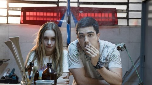 #ClubedaPipoca: 'A Menina Que Matou os Pais' já está disponível no Prime Vídeo