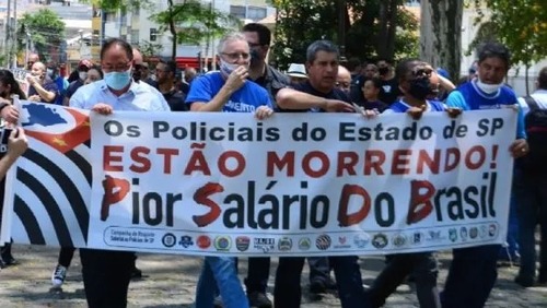 Polícia trabalha com 15 mil profissionais a menos no estado de SP