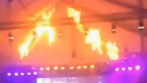 Show da dupla Henrique e Diego é interrompido após fogo no palco em São Paulo