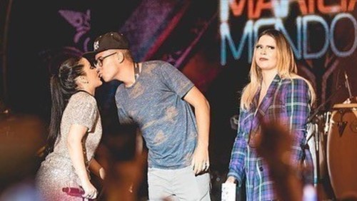 Maiara e Maraisa e irmão de Marilia Mendonça prestam homenagem à cantora no Fantástico