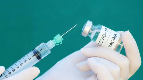 Anvisa libera vacina CoronaVac para crianças e adolescentes de 6 a 17 anos