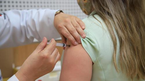 Agendamento para vacinação contra Covid – 1ª DOSE em crianças de 9 a 11 anos, será reaberto nesta terça-feira, dia 25 de janeiro