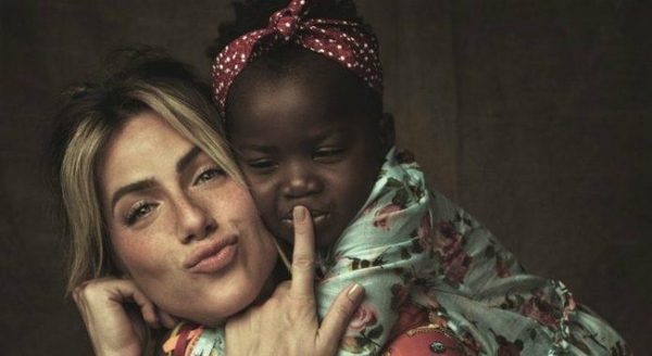 Adoção de Titi mudou atitude de Giovanna Ewbank em relação ao racismo 