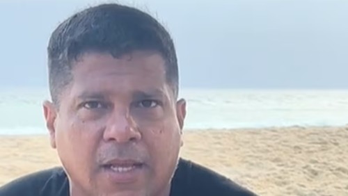 Brasileiro revela como conseguiu tatuar Rihanna na praia do RJ e quanto cobrou