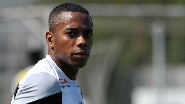 STJ forma maioria para Robinho cumprir pena no Brasil