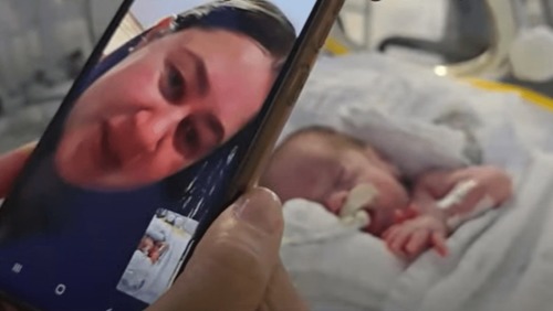 Tecnologia aproxima pais do RS que não podem visitar seus bebês na UTI neonatal