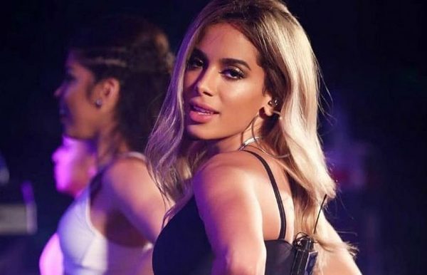 Anitta é indicada no iHeart Music Awards em categoria de mídia social