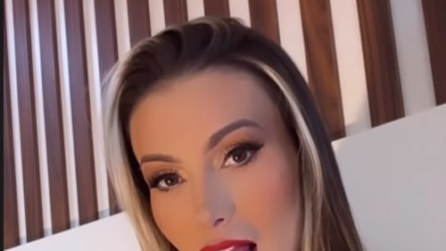 Andressa Urach revela novas cirurgias e explica dificuldade na fala