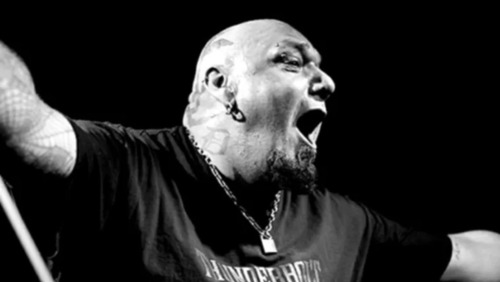 Paul Di’Anno, ex-vocalista do Iron Maiden, morre aos 66 anos