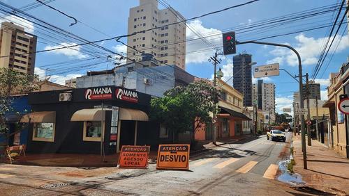 Cruzamento das ruas Lafaiete e São José está interditado para obras de drenagem