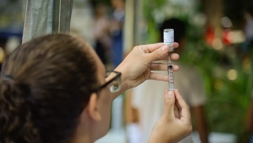Vacinação nas escolas começa nesta segunda-feira