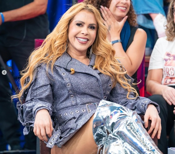 Joelma é internada as pressas e cancela compromissos