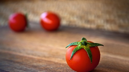 Preço do tomate disparou 80% desde o começo de 2025