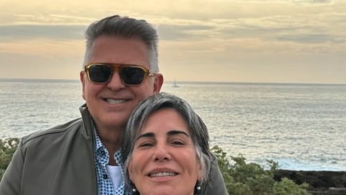 Glória Pires fica fora do aniversário da Globo e marido detona emissora