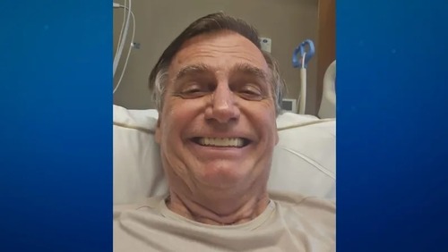 Bolsonaro deve progredir para dieta líquida, diz novo boletim médico