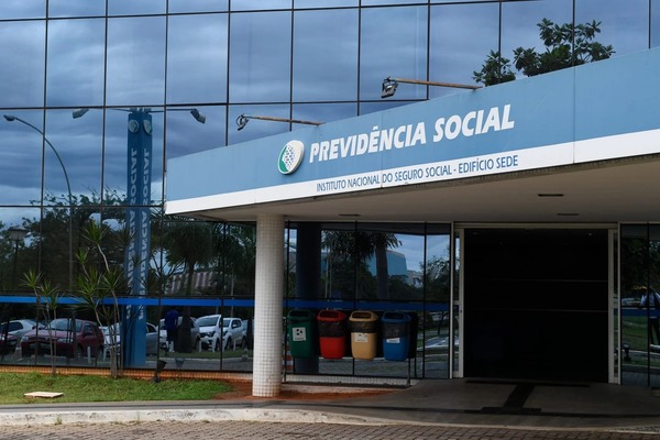 Plano de ressarcimento de descontos do INSS será entregue até terça-feira (6) para Casa Civil