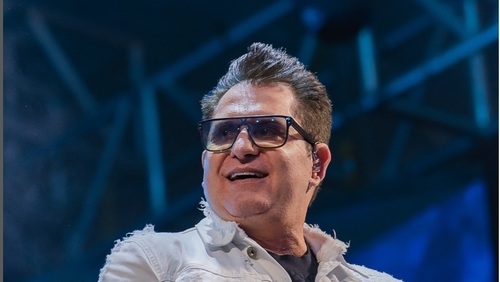 Marrone recebe alta após acidente no palco em Goiânia