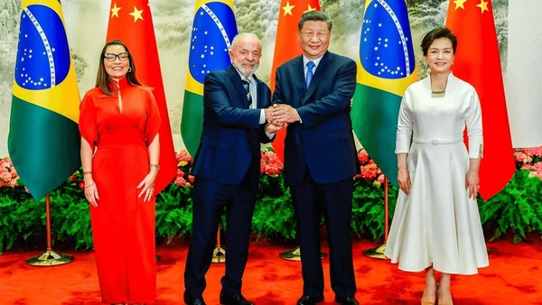 Bastidores da polêmica de Janja tem Lula enquadrando a comitiva e Elmar Nascimento na berlinda