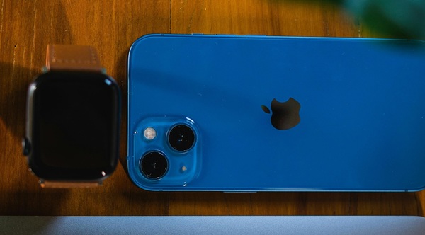 O que é e como funciona o 'auxílio-iPhone' de R$ 22 mil da Procuradoria-Geral de SP