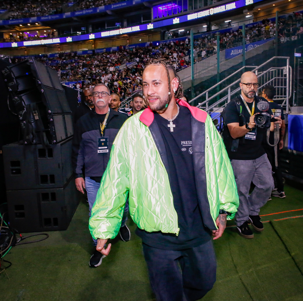 Com visual novo, Neymar vai à final da Kings League