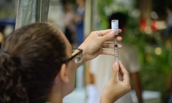 Vacina brasileira contra gripe aviária aguarda fase de testes em humanos