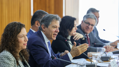 Governo anuncia bloqueio de R$ 31,3 bilhões do Orçamento de 2025