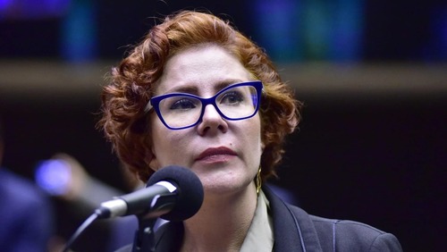 PF pede inclusão de Zambelli na lista de procurados pela Interpol