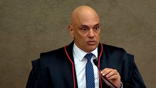 Ministro nega pedido de Bolsonaro para adiar ação sobre trama golpista