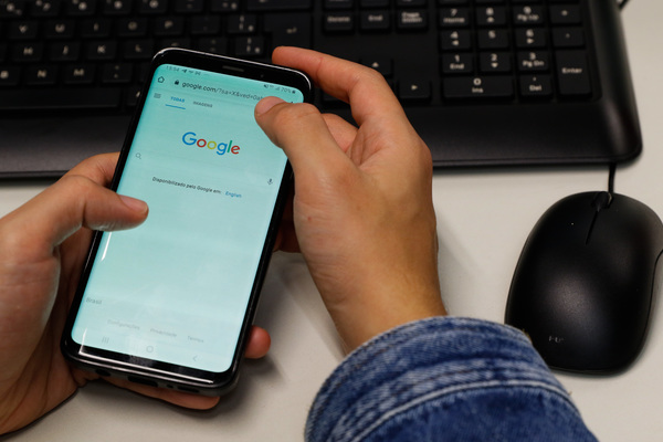 Google anuncia parceria com PM de SP para usar recurso antirroubo de celulares