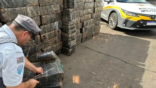 Polícia apreende 2 toneladas de maconha escondidas em carga de materiais de construção em SP